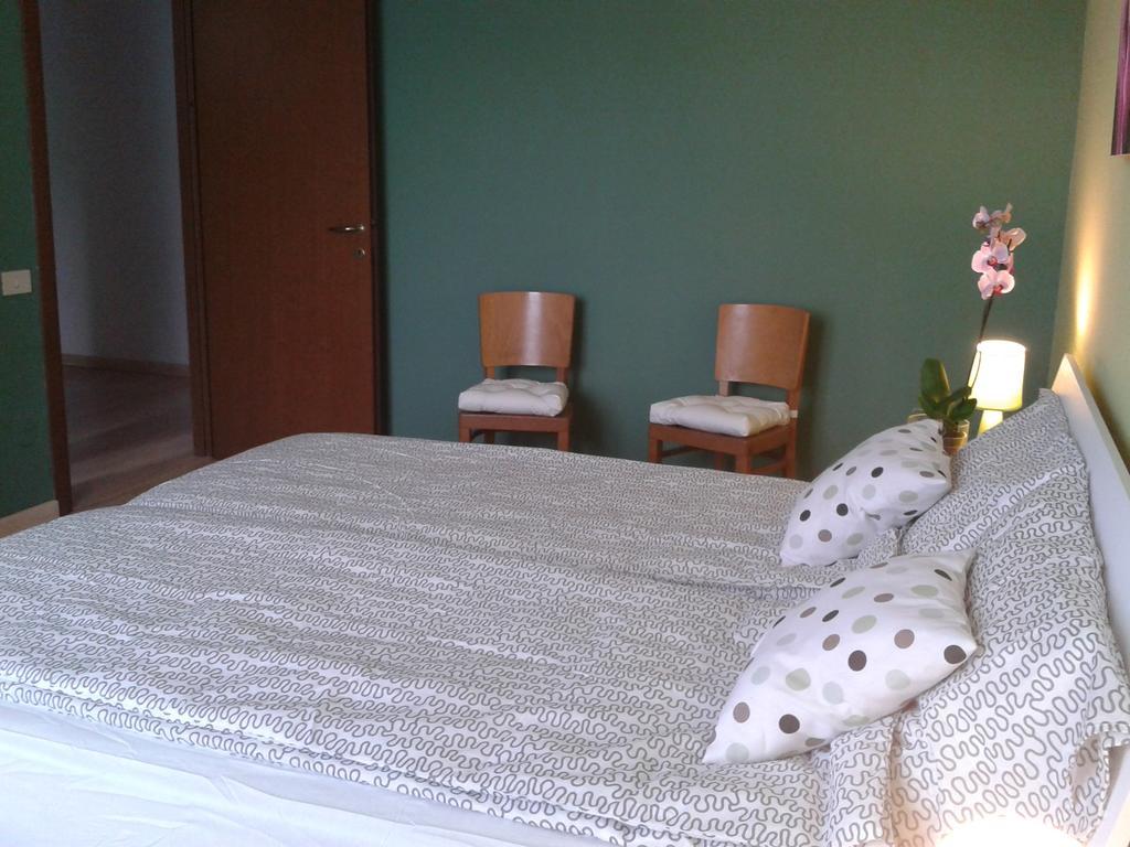 Apartment Certosa 3 Bedrooms *